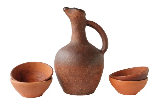 Una Brocca Vino Set Tazze Terracotta Fondo Bianco Isolate — Foto Stock