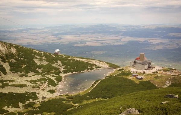 Sjö i de höga Tatrabergen — Stockfoto