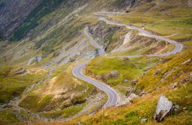 Transfaharas dağ yolu