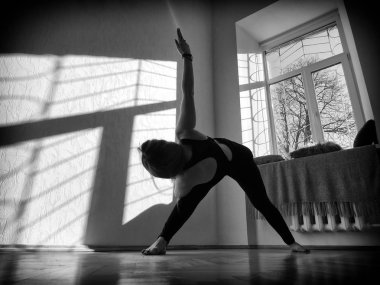 Spor salonunda Yoga aromalı tütsü stiks ile evde, her yerde sınıfları
