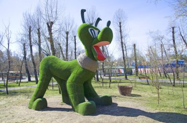 iyi bilinen bir animasyonlu köpek o rakam il bir Sibirya kasaba Belediye parkında yüklenir. Rusya