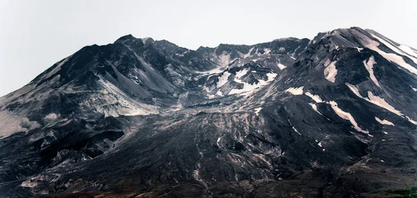 火山喷发烧焦的熔岩完成 — 图库照片