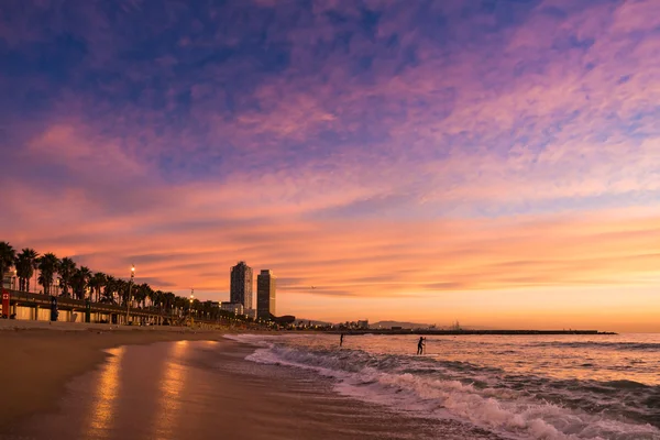 Sörfçü Barcelona Beach