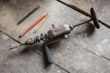 Old drill in the warkshop\