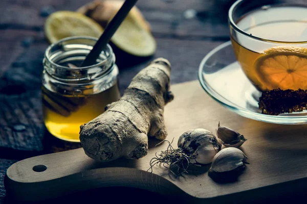 Medicina natural contra la gripe y el resfriado — Foto de Stock