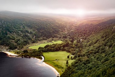 Lough Tay Gölü