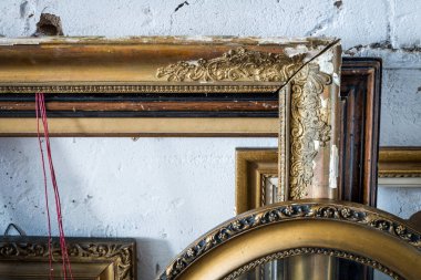 Eski resim çerçeveleri