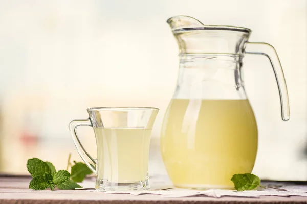 Bardak peynir altı suyu