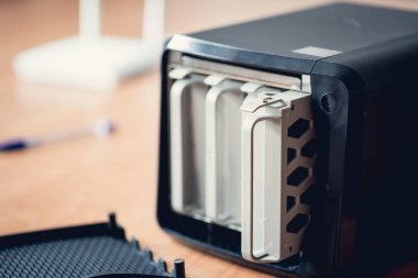 Küçük Nas sunucusu