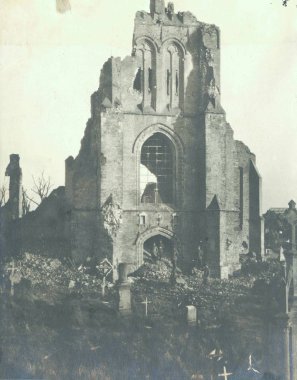 Ağır kabuklu Kilisesi Mezarlığı ile görünümünü