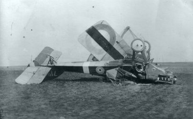 İngiliz uçak aşağı atış görünümünü devrik