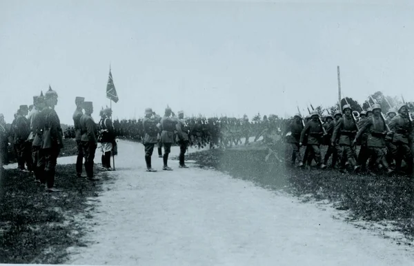 Monarque Allemand Officiers Austro Hongrois Inspectant Les Troupes Allemandes — Photo