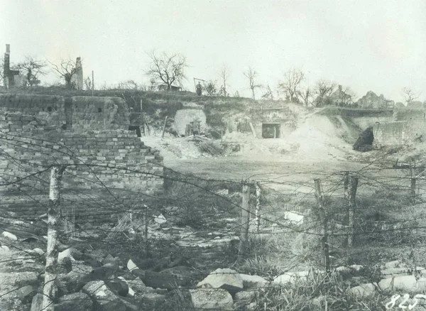 Sur duvarları ve dinlenme yerleri arka pozisyon tepe