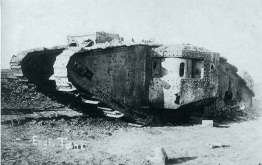 İngiliz Mark IV tankı yok çaldı görüntülemek