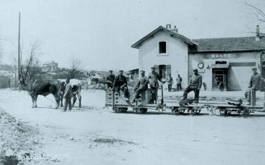 Boğa Köyü Manre tren istasyonu geçen alan demiryolu hattı çizilmiş