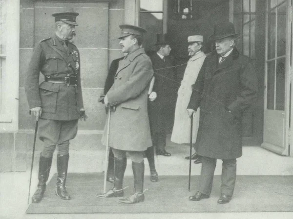 Britse Officieren David Lloyd George Infront Van Versailles — Stockfoto