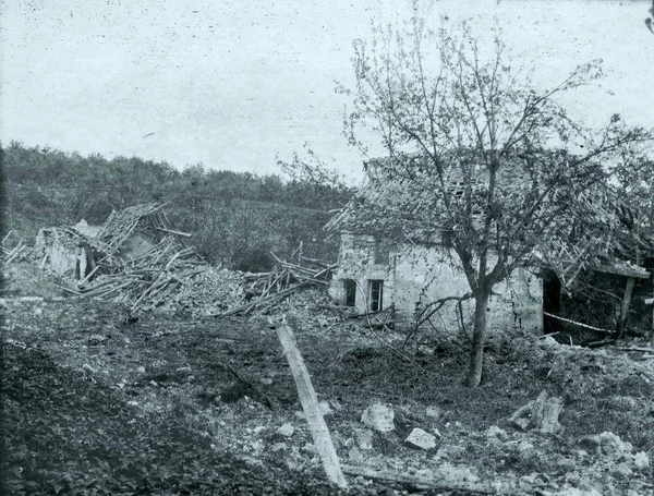 Weergave Van Verwoeste Dorp Met Ruïnes Slag — Stockfoto