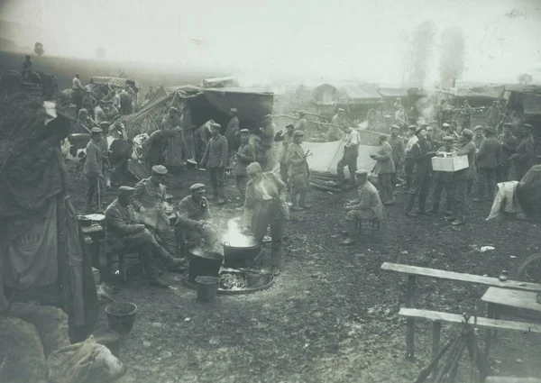 Vista Del Campo Alemán Con Soldados Reposo — Foto de Stock