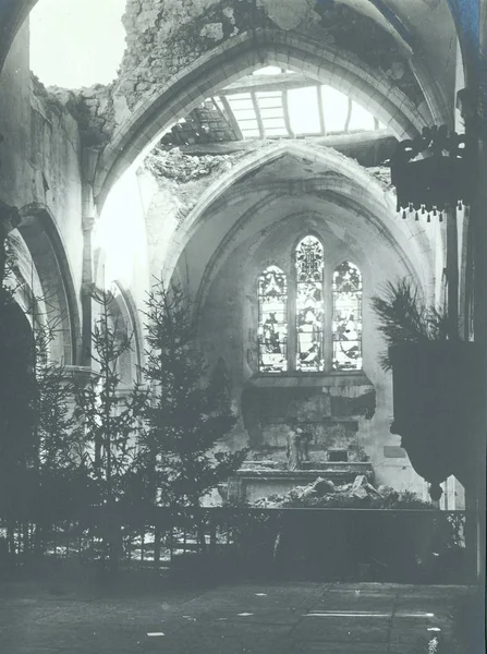 Kersttijd Zware Geschilde Kerk — Stockfoto