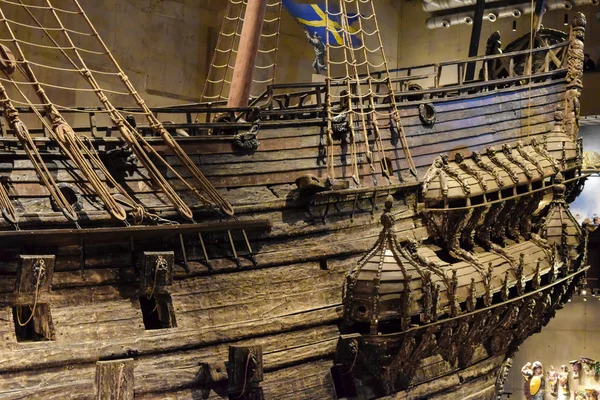 Estocolmo, Suécia 31 de dezembro de 2017. Museu Vasa e navio de guerra sueco Vasa Construído entre 1626 e 1628 — Fotografia de Stock