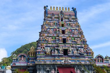 Renkli cephe Axeldota Mihu Navasakthi Vinayagar tapınağın Mahe Island, Victoria City Seyşeller