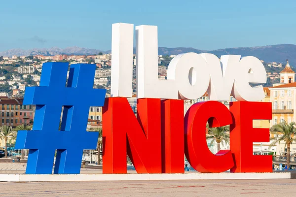 Nice France 7 DEC 2019 Hashtag I Love Sinal agradável com a vista de — Fotografia de Stock