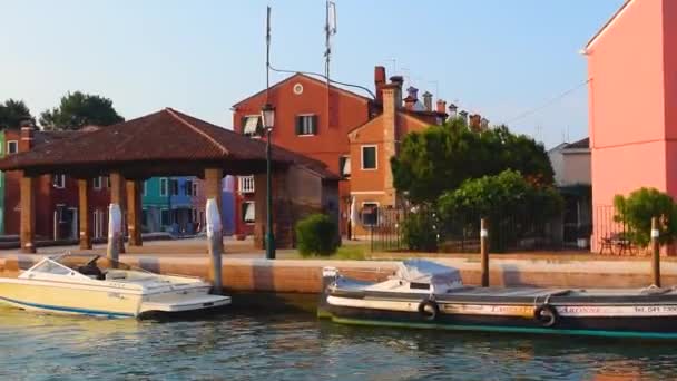 Италия Венеция Jun 2019 Cityscape View Colorful Buildings Burano Island — стоковое видео