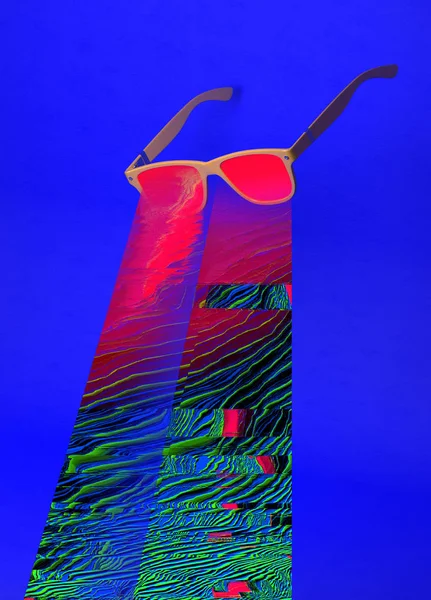 Representación Gafas Sol Abstractas Con Salpicadura Estilizada Glitch Colorido Concepto —  Fotos de Stock