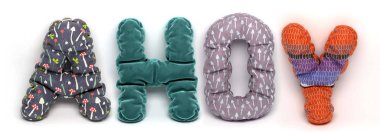 3D el yapımı yastık Alfabe harf şeklinde. Floral Tema doku desenli dekoratif yastık kumaş. Word beyaz arka plan üzerinde izole Ahoy.
