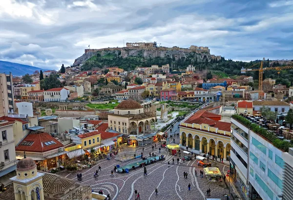 Bir görünümü Akropol ile Monastiraki fro Atina'da üç aylık dönem — Stok fotoğraf