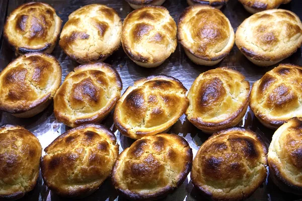 Geleneksel dolgulu İtalyan pasta, Pasticciotto tip Apulia