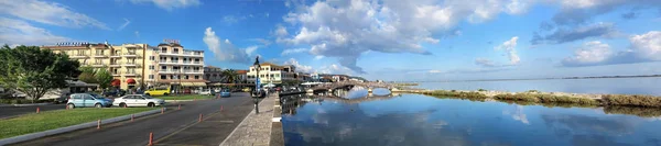 Panorama de Lefkada en la luz del día —  Fotos de Stock
