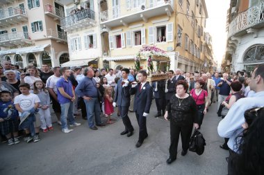 Paskalya için sokak geçit Korfu Adası