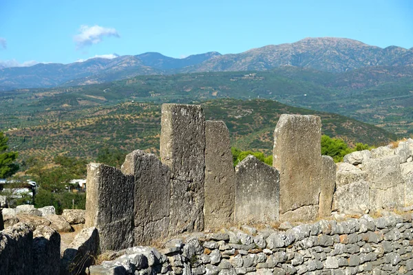 Λεπτομέρεια από τα οχυρωματικά τείχη της αρχαίας ακρόπολης των Μυκηνών — Φωτογραφία Αρχείου