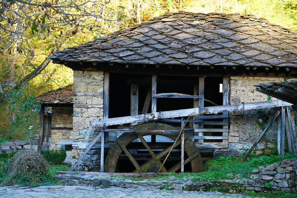 Open Air Ethnographic Museum ETAR, a suggestive village with wooden houses according to the Bulgarian tradition