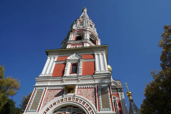 Шипкинский монастырь - болгарская православная церковь — стоковое фото