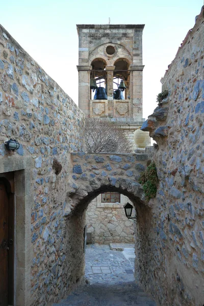 Részlet a város utca belsejében a mitikus vár Monemvasia — Stock Fotó