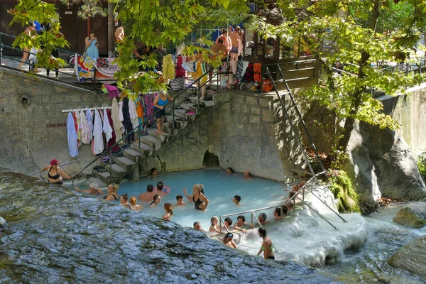 Pozar Greece October 2019 Tourists Locals Bathe Always Hot Thermal — Stock Photo, Image