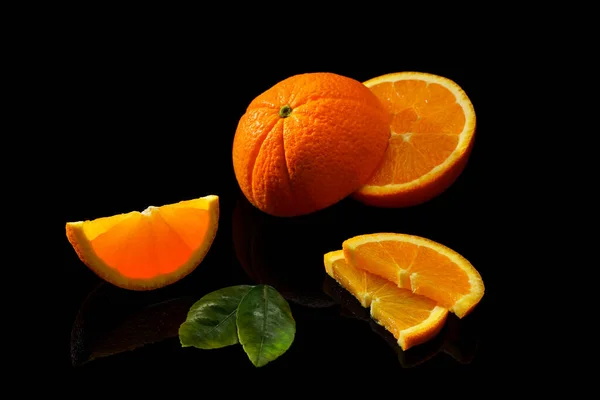 Плоды Апельсинов Черном Фоне Изолированные — стоковое фото