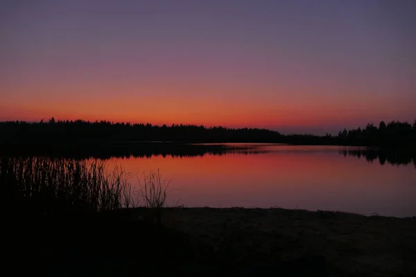 Farbenfroher Sonnenuntergang Schönen Blauen Fluss Zentralbulgarien — Stockfoto