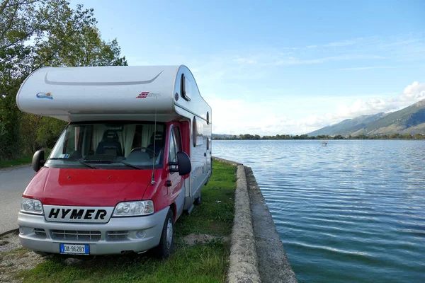 Ioannina Oktober 2019 Camper Parkerad Nära Sjön Pamvotida Ioannina Epirus — Stockfoto