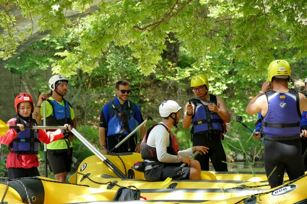 Papigo Grecia Junio 2019 Los Turistas Toman Clases Rafting Famoso — Foto de Stock