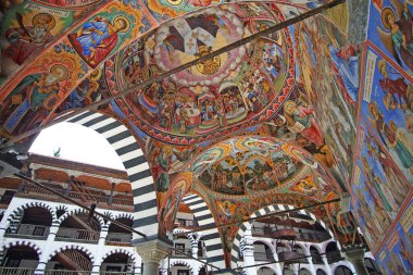 RILA, BULGARIA - 09 Haziran 2019: Bulgaristan 'ın en eski ve en büyük manastırı olan Rila manastırında dini sanat, duvar resmi