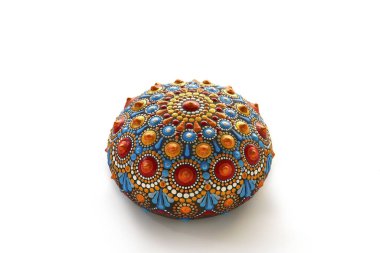 Beyaz arka planda güzel bir el boyası, izole edilmiş.