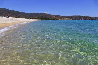 Yunanistan 'ın Sithonia yarımadasındaki Valti plajı manzarası