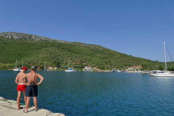 그리스 토니아 2019 관광객들은 포르토 쿠포만의 경치를 — 스톡 사진