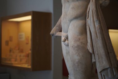 Messene, Yunanistan, 22 Temmuz 2018 Messene Spor Salonu 'ndaki Hermes heykelinin detayları