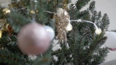 Sürgülü atış yılbaşı ağacı süsleri 