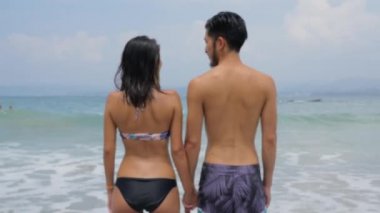 Hoş bir çift deniz keyfi