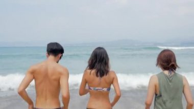 Okyanusa çalışan arkadaşlar